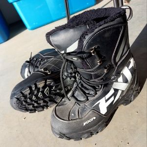 Snowboard boots Size 9 men's